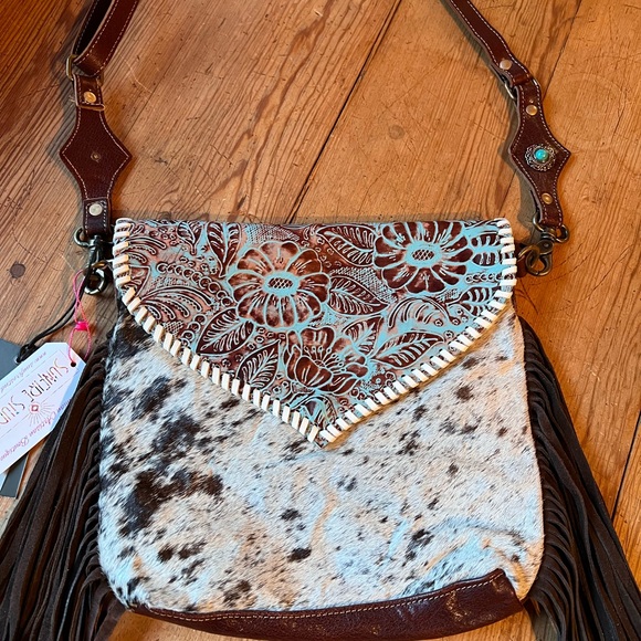 *SOLD* MYRA WYATT LEATHER & HAIRON BAG (NWT) - Picture 2 of 16